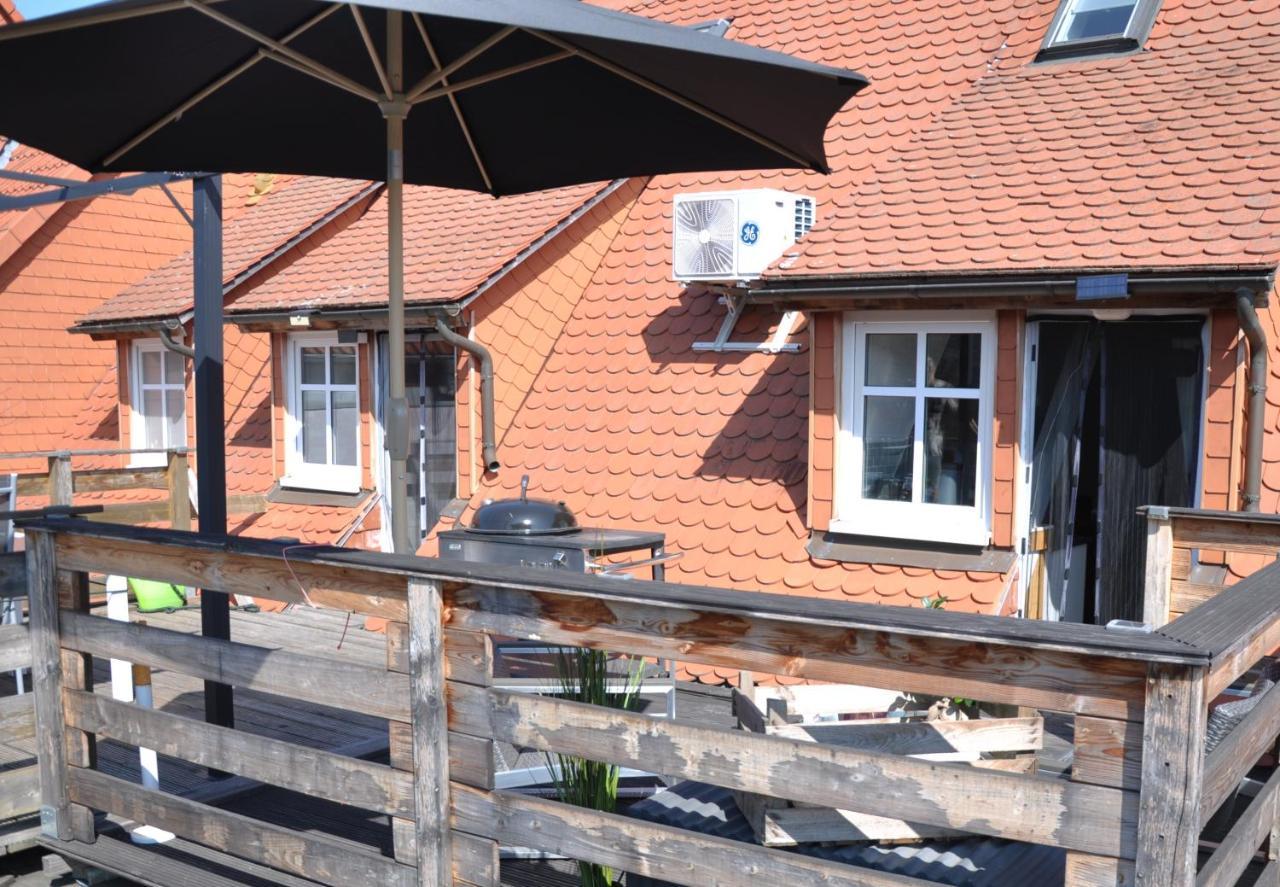 Gemuetliche Dachwohnung Mit Kleiner Oder Grosser Dachterrasse Nebeneinander Wolmirstedt Exterior photo