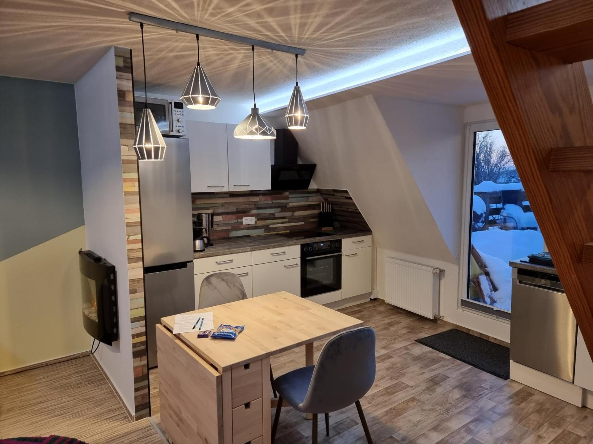 Gemuetliche Dachwohnung Mit Kleiner Oder Grosser Dachterrasse Nebeneinander Wolmirstedt Exterior photo